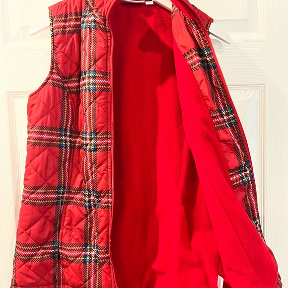D & CO RED LINED VEST - Picture 3 of 6